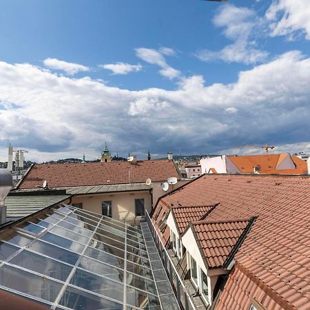 Family Hub In Centre Bratislava Exterior foto