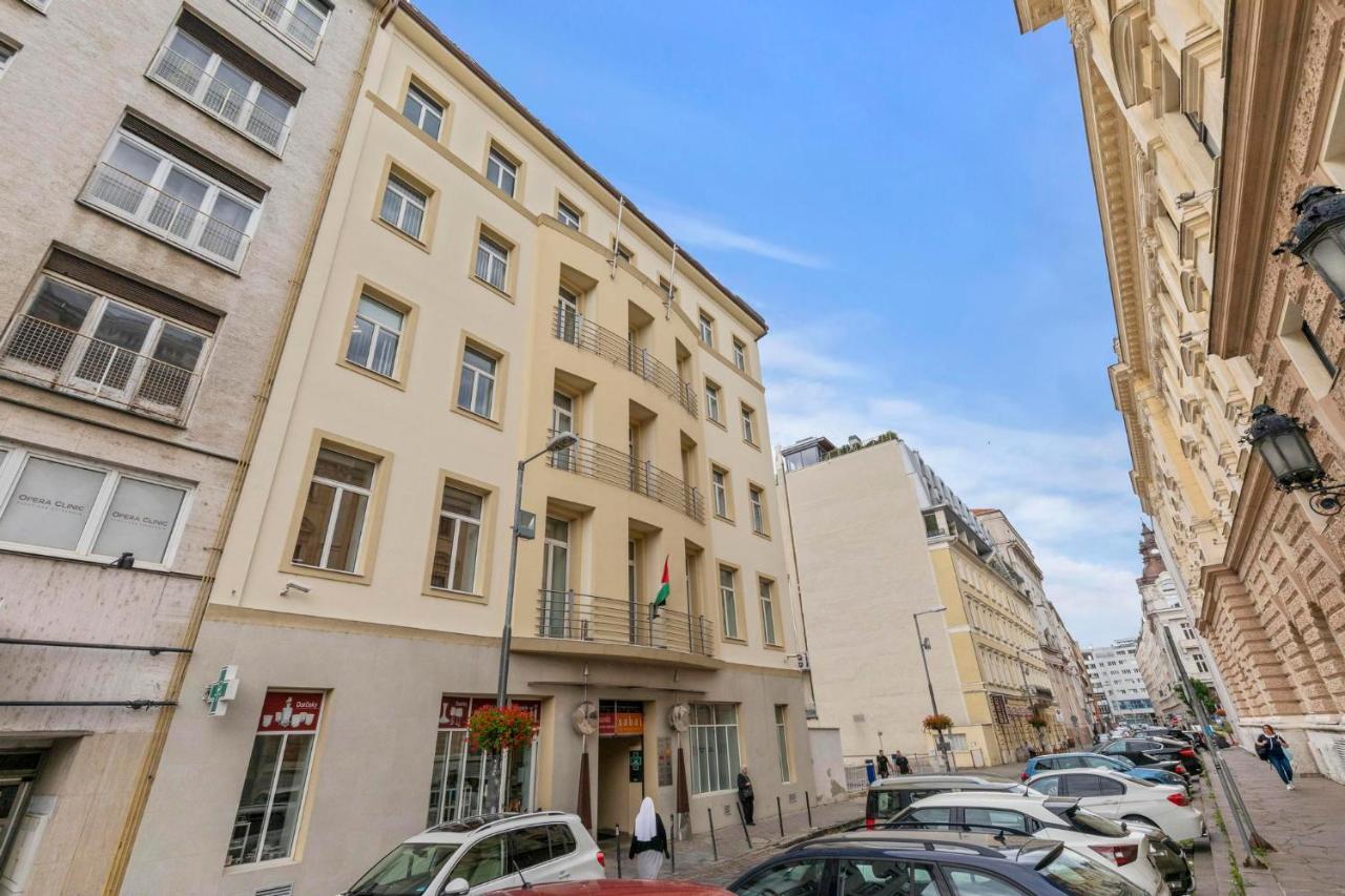 Family Hub In Centre Bratislava Exterior foto